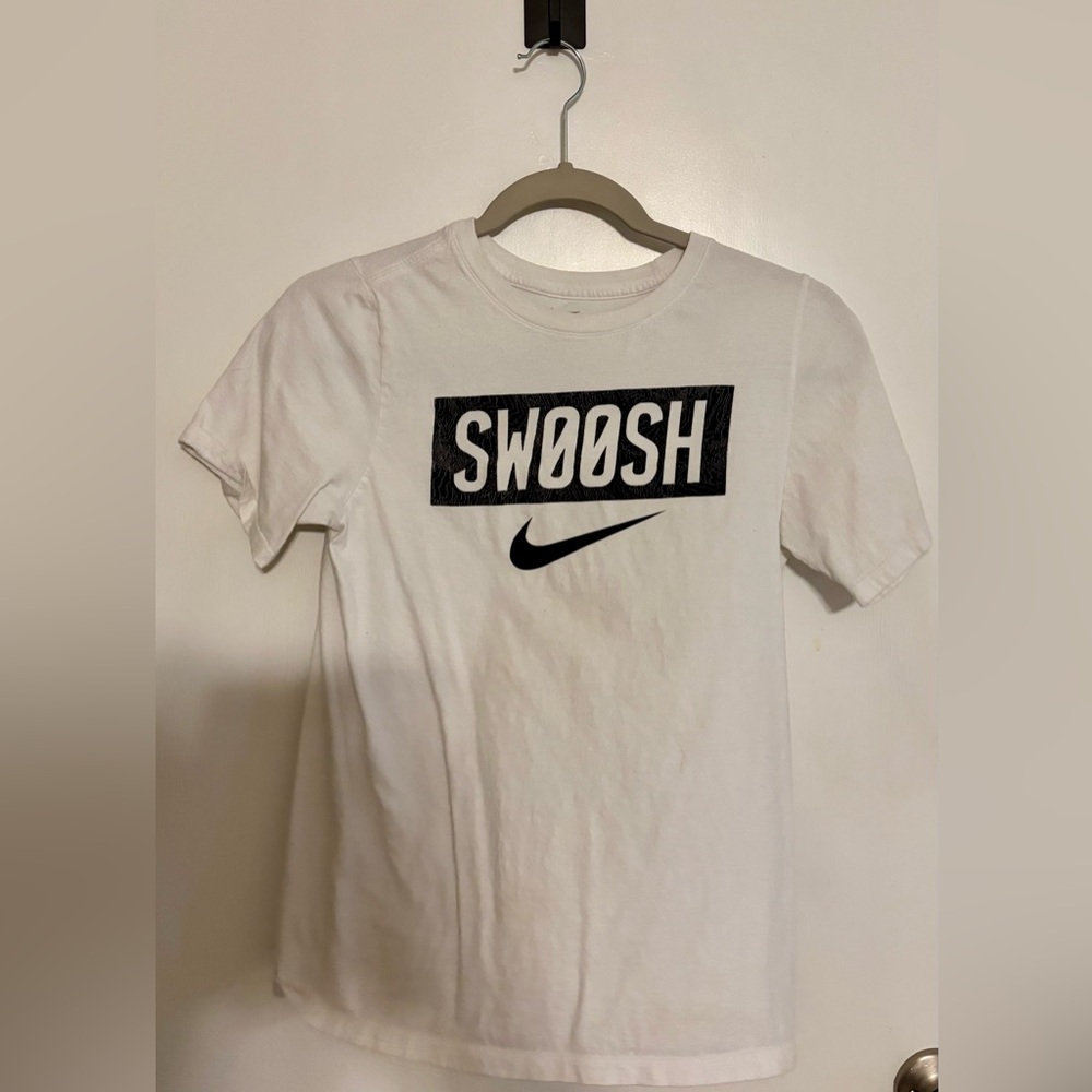 Nike - Boys Size L - White Short Sleeve Graphic T-Shirt